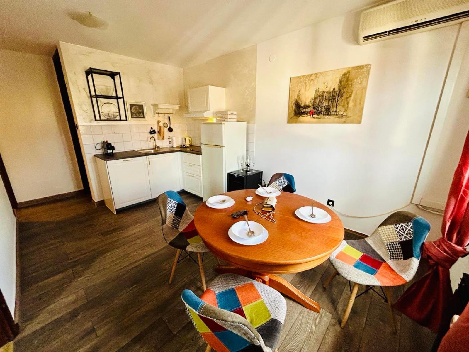 Fly By - Zagreb Airport - 0-24h Self Check In&out - Parking On Site